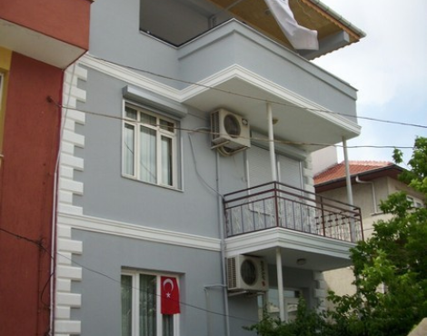 L.O. Evi